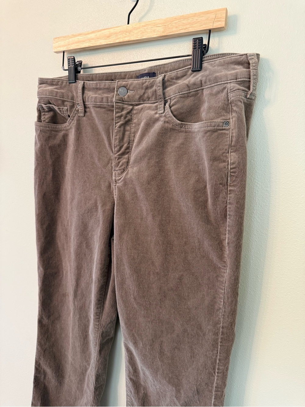 NYDJ Marilyn Corduroy Straight Leg Pants Saddlewood Beige Camel Size 12 - Picture 5 of 8